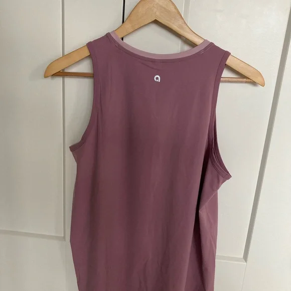 Hyba Top - Picture 2 of 2